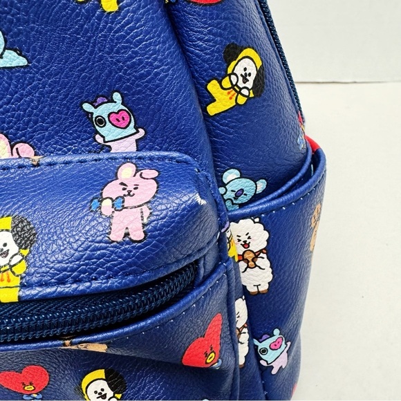 BT21 - BTS Friends Blue Character Backpack - Picture 5 of 8